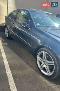 Купе Mercedes-Benz CLC-Class 2008 в 