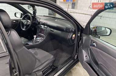 Купе Mercedes-Benz CLC-Class 2009 в 