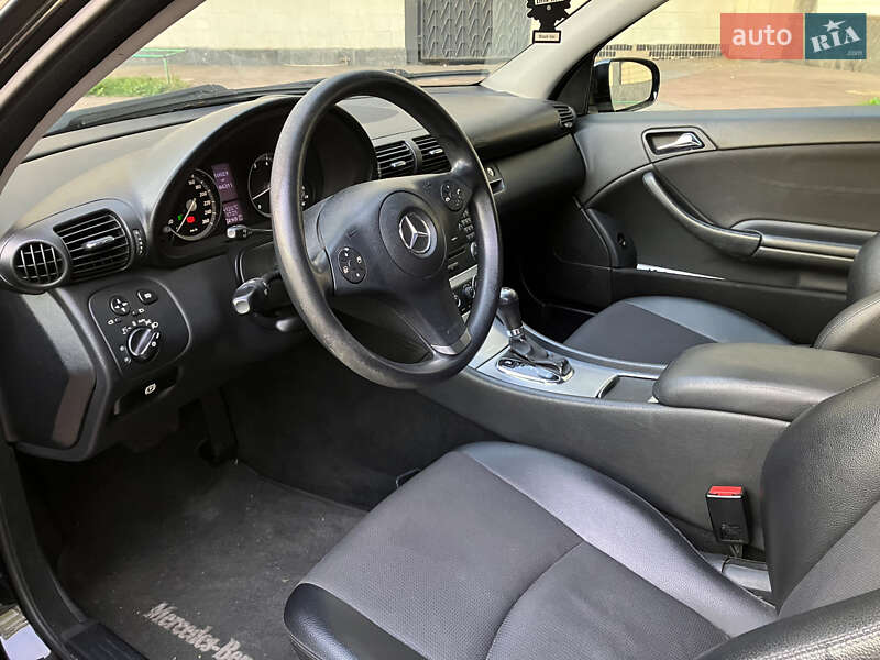 Купе Mercedes-Benz CLC-Class 2009 в Киеве