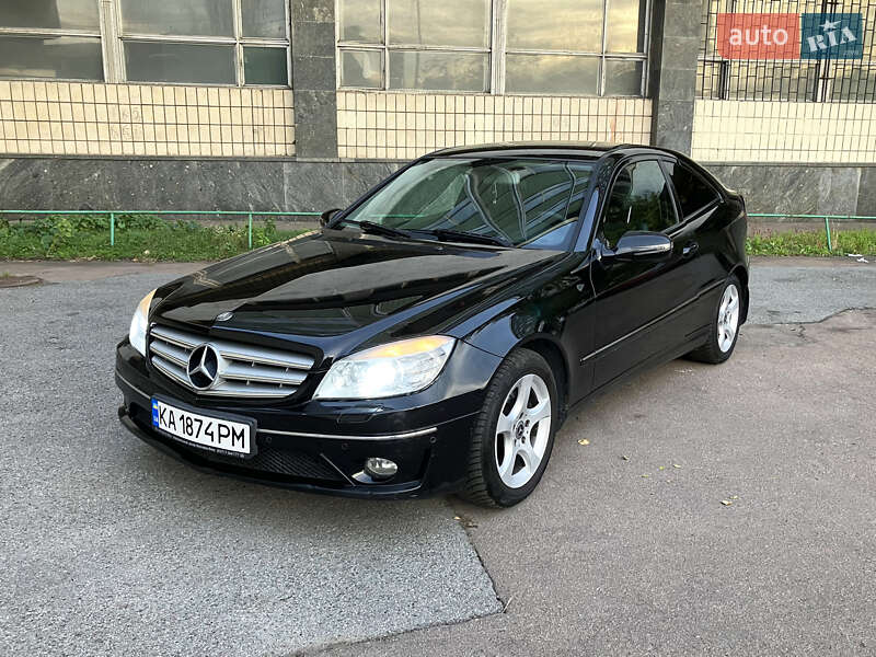 Купе Mercedes-Benz CLC-Class 2009 в Киеве