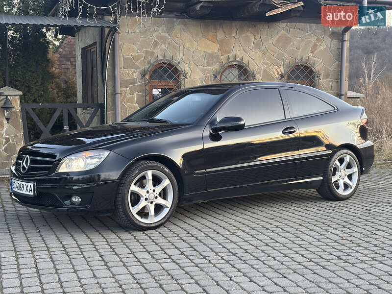 Купе Mercedes-Benz CLC-Class 2009 в Дрогобыче