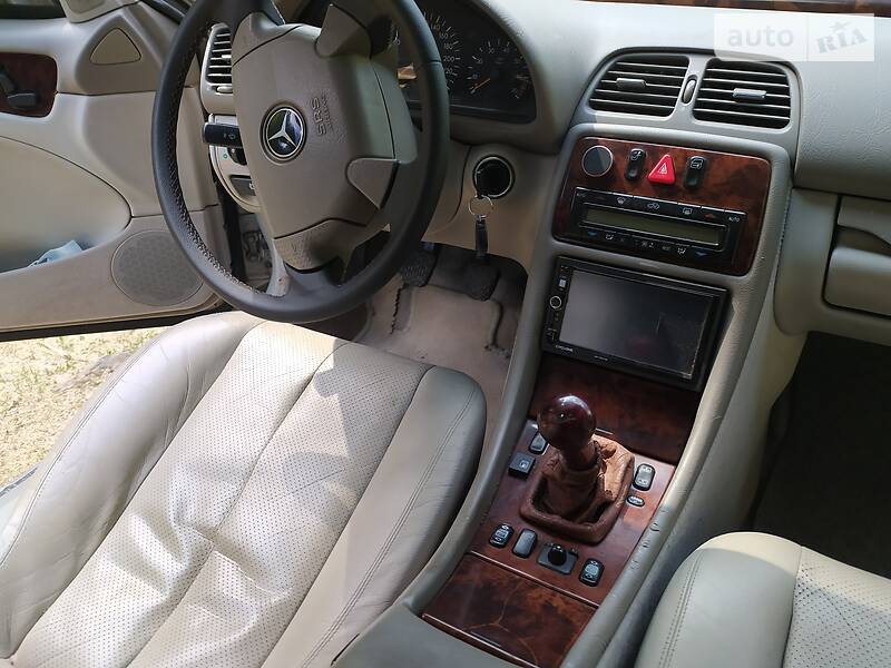 Купе Mercedes-Benz CLK-Class 1998 в Великому Березному