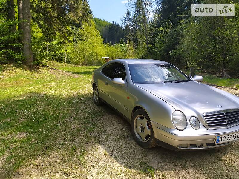 Купе Mercedes-Benz CLK-Class 1998 в Великому Березному