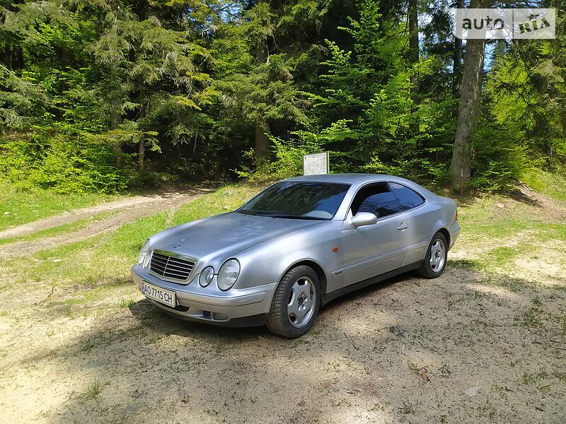 Купе Mercedes-Benz CLK-Class 1998 в Великому Березному
