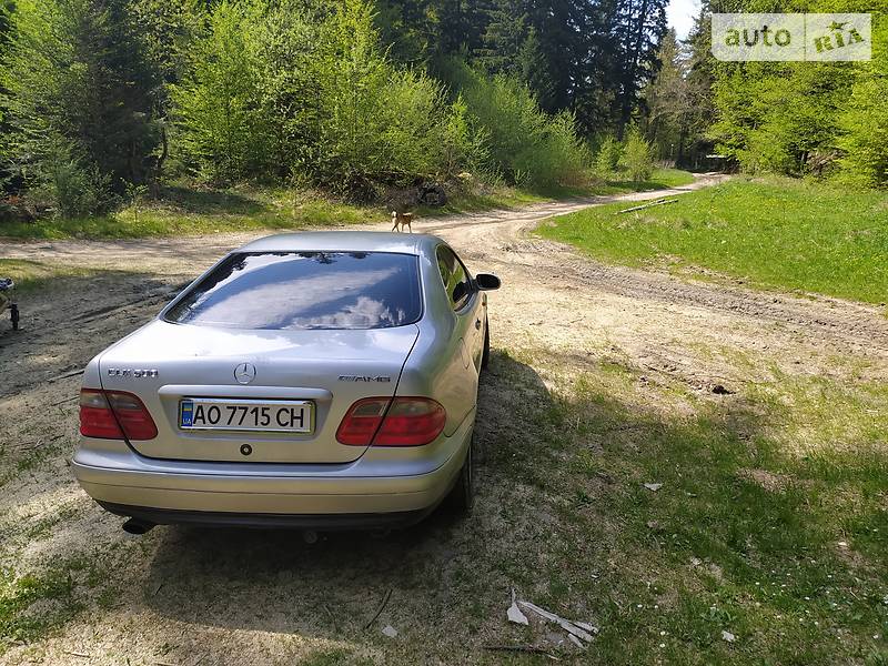 Купе Mercedes-Benz CLK-Class 1998 в Великому Березному