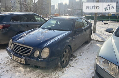 Купе Mercedes-Benz CLK-Class 2001 в Києві