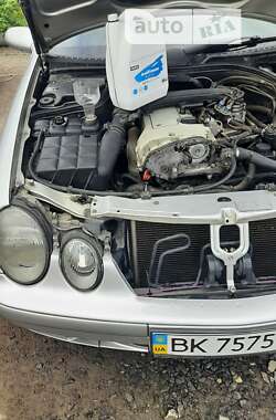 Купе Mercedes-Benz CLK-Class 1998 в 