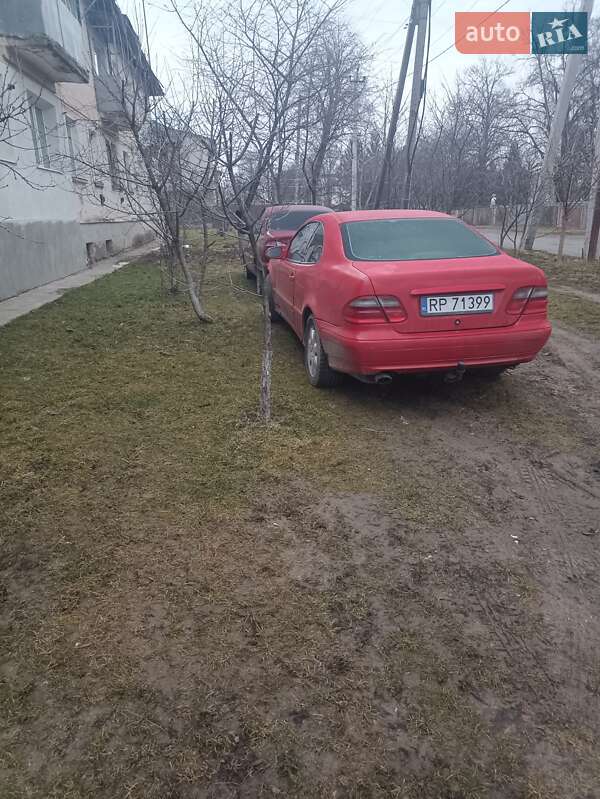 Купе Mercedes-Benz CLK-Class 2000 в Борщеве
