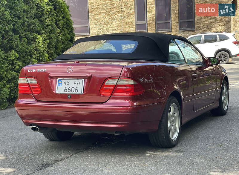 Кабриолет Mercedes-Benz CLK-Class 2002 в Киеве