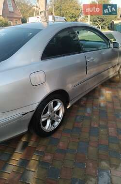 Купе Mercedes-Benz CLK-Class 2002 в 