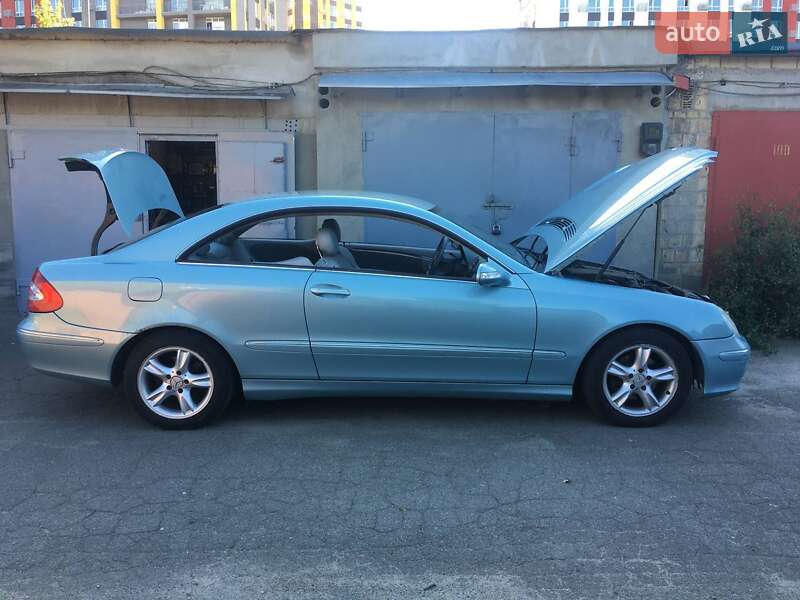 Купе Mercedes-Benz CLK-Class 2004 в Києві