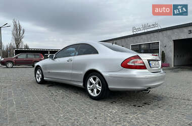Купе Mercedes-Benz CLK-Class 2002 в 