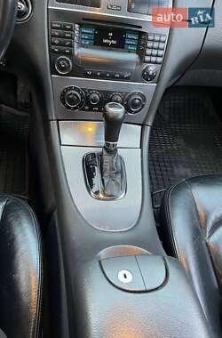 Купе Mercedes-Benz CLK-Class 2004 в 