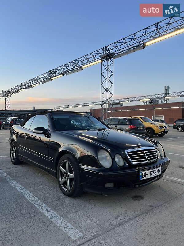 Кабриолет Mercedes-Benz CLK-Class 2002 в Одессе
