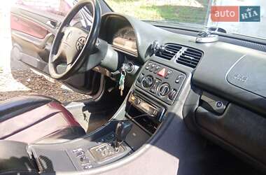 Купе Mercedes-Benz CLK-Class 2001 в 
