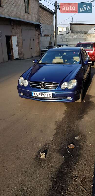 Купе Mercedes-Benz CLK-Class 2004 в 