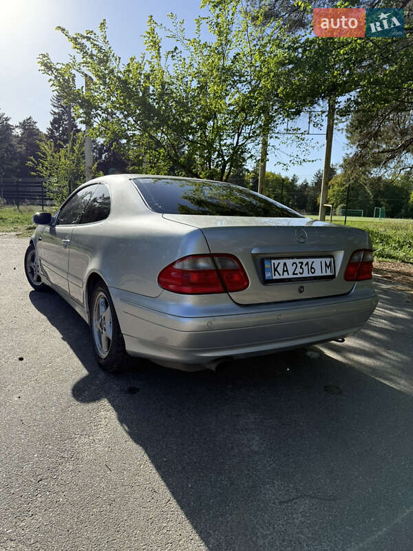 Купе Mercedes-Benz CLK-Class 2000 в Шпитьках