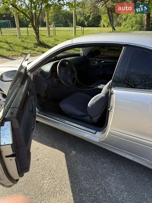 Купе Mercedes-Benz CLK-Class 2000 в Шпитьках