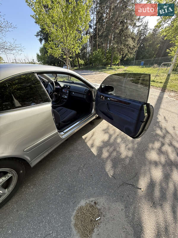 Купе Mercedes-Benz CLK-Class 2000 в Шпитьках