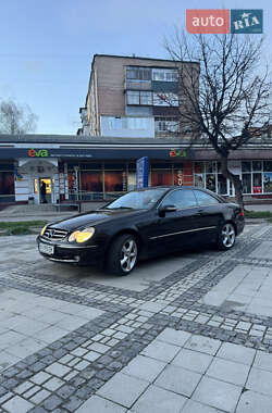 Купе Mercedes-Benz CLK-Class 2005 в 