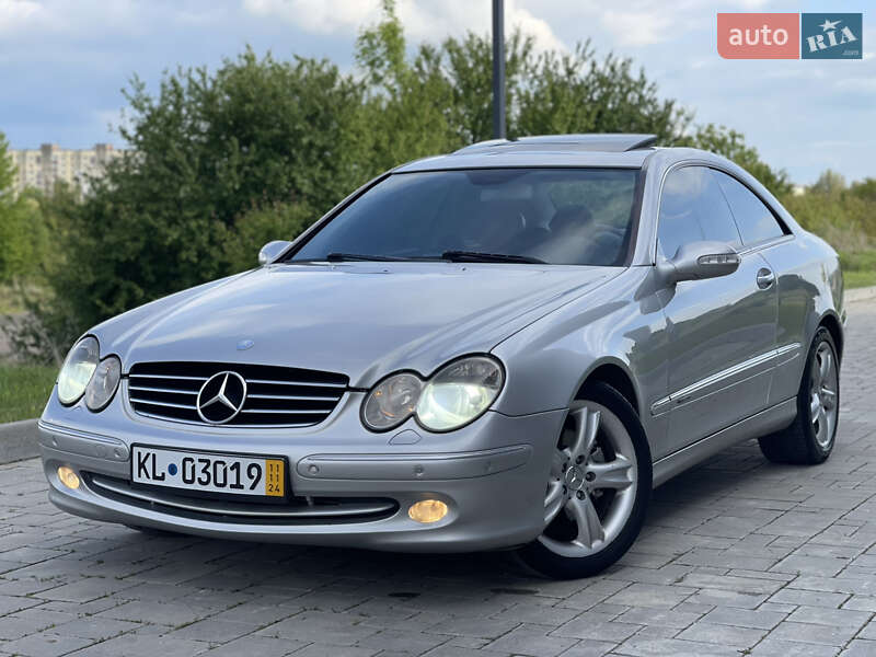 Купе Mercedes-Benz CLK-Class 2004 в 