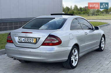 Купе Mercedes-Benz CLK-Class 2004 в 