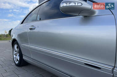 Купе Mercedes-Benz CLK-Class 2004 в 
