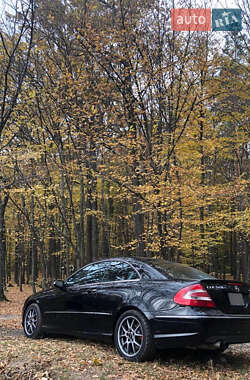 Купе Mercedes-Benz CLK-Class 2004 в 