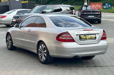 Купе Mercedes-Benz CLK-Class 2004 в 