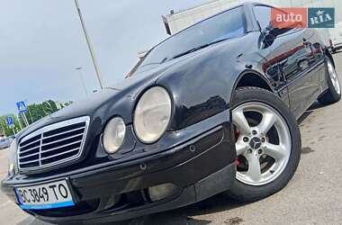 Купе Mercedes-Benz CLK-Class 2001 в 