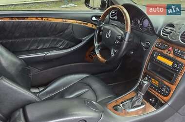 Кабриолет Mercedes-Benz CLK-Class 2003 в 