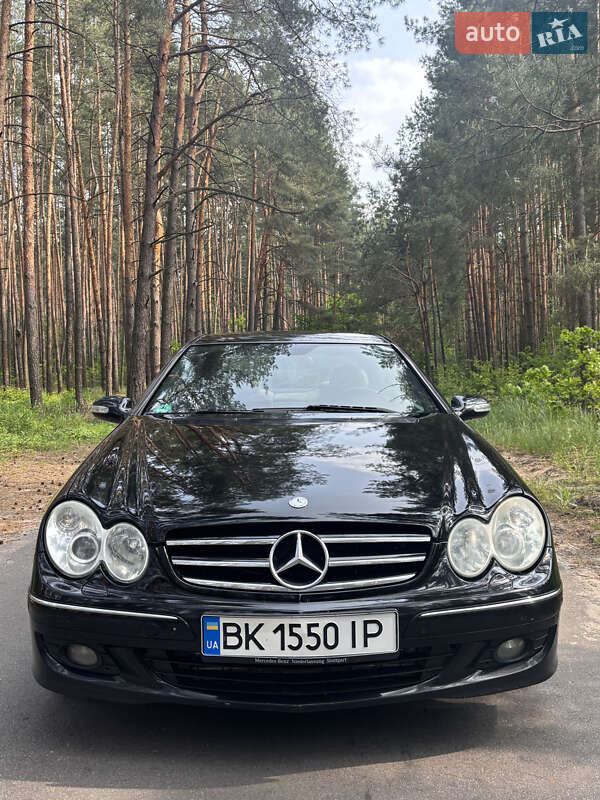 Купе Mercedes-Benz CLK-Class 2006 в 