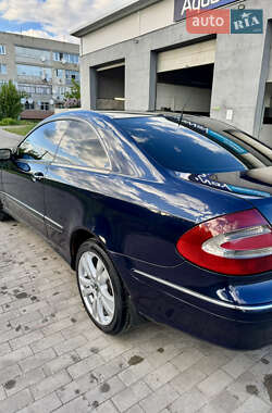 Купе Mercedes-Benz CLK-Class 2002 в 