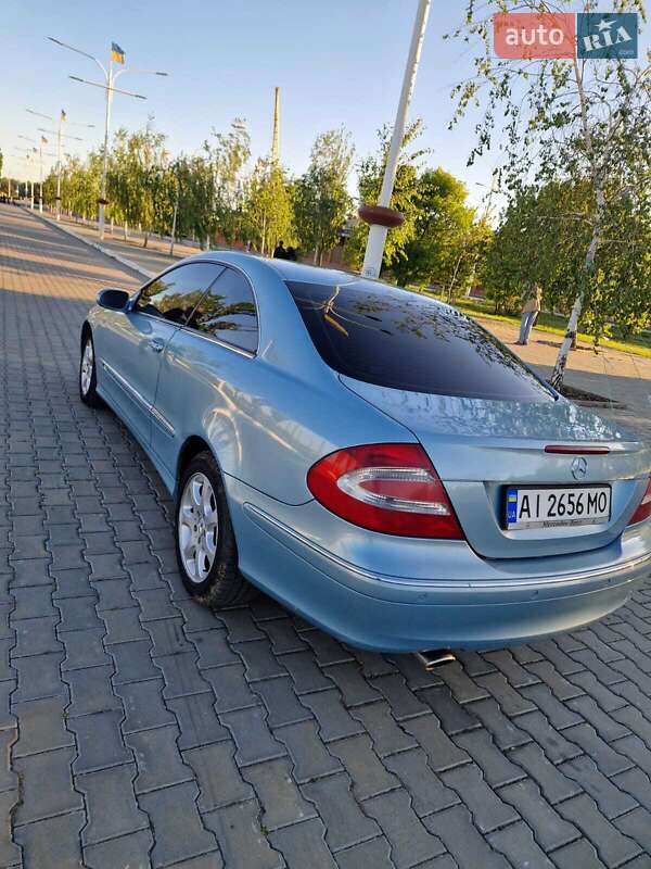 Mercedes-Benz CLK-Class 2004