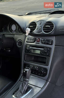 Купе Mercedes-Benz CLK-Class 2004 в 