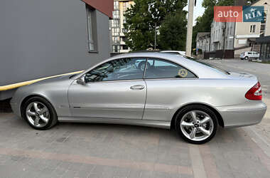 Купе Mercedes-Benz CLK-Class 2004 в 