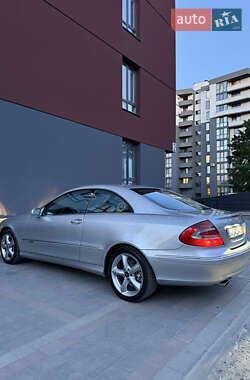 Купе Mercedes-Benz CLK-Class 2004 в 