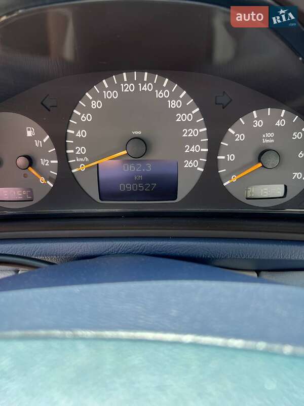 Кабриолет Mercedes-Benz CLK-Class 2000 в Одессе фото 16 Кабриолет Mercedes-Benz CLK-Class 2000 в Одессе