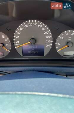 Кабриолет Mercedes-Benz CLK-Class 2000 в 