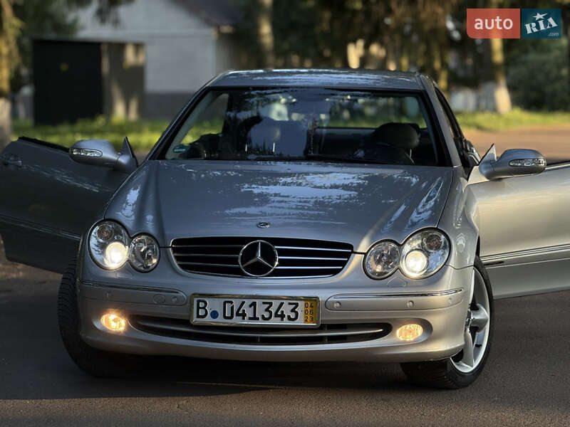 Купе Mercedes-Benz CLK-Class 2004 в 