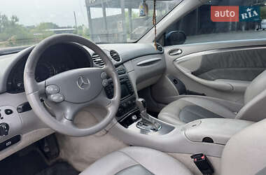 Купе Mercedes-Benz CLK-Class 2004 в 