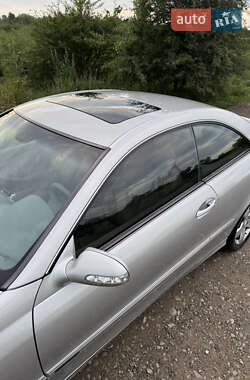 Купе Mercedes-Benz CLK-Class 2002 в 