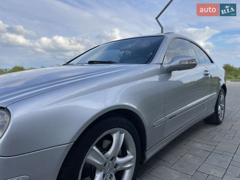 Купе Mercedes-Benz CLK-Class 2004 в Ровно