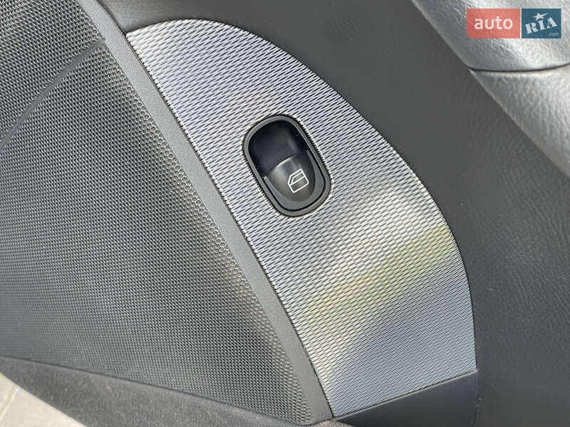 Купе Mercedes-Benz CLK-Class 2004 в Ровно