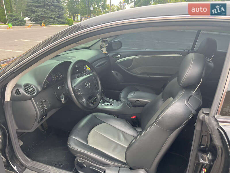 Купе Mercedes-Benz CLK-Class 2004 в Павлограді