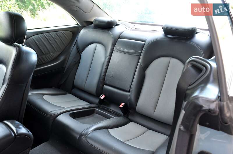 Купе Mercedes-Benz CLK-Class 2003 в Львове