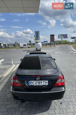 Купе Mercedes-Benz CLK-Class 2006 в 