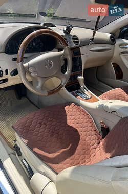 Купе Mercedes-Benz CLK-Class 2005 в 