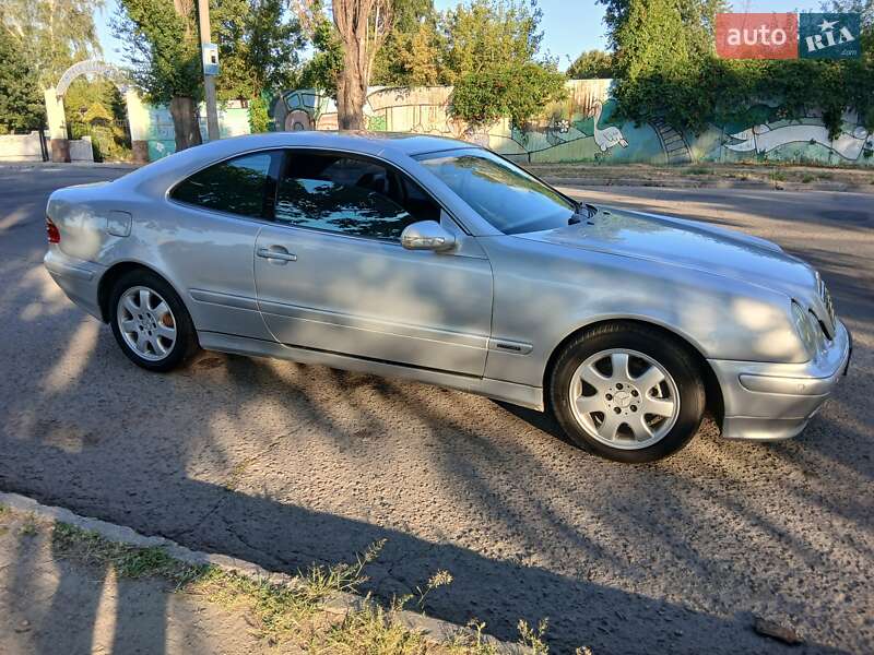 Купе Mercedes-Benz CLK-Class 2000 в Запорожье