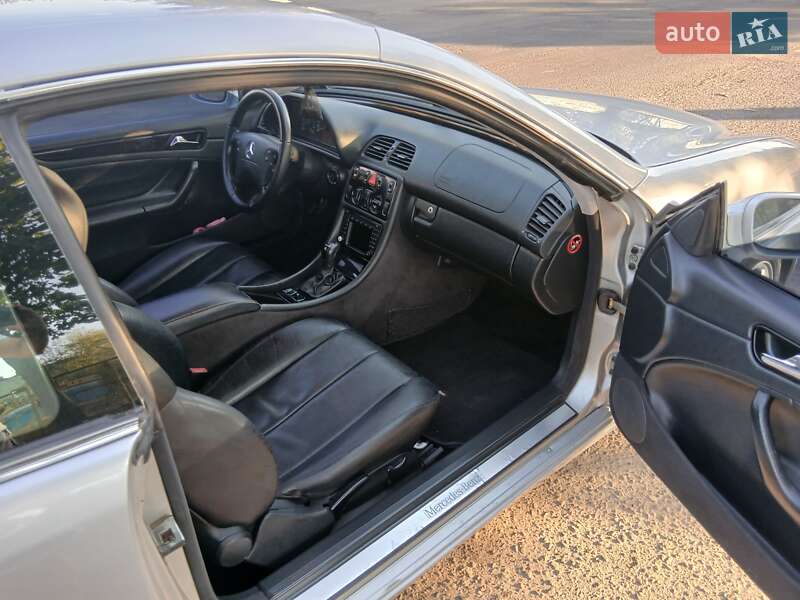 Купе Mercedes-Benz CLK-Class 2000 в Запорожье